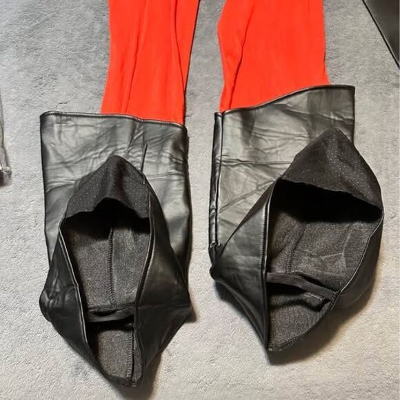 Disney The Incredibles- Mr. Incredible Halloween Costume (Adult) - Picture 4 of 4